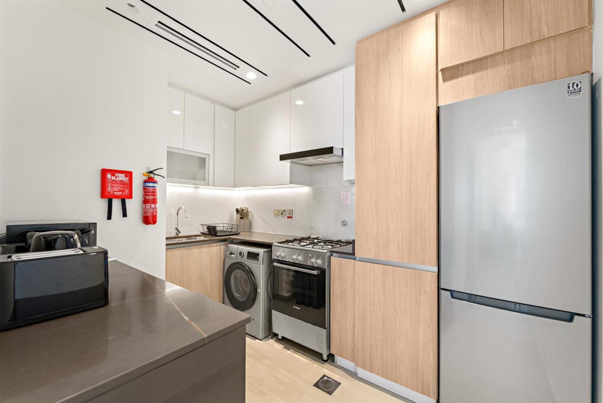 Stylish 1 Bedroom Close To Jbr Apartment Dubai